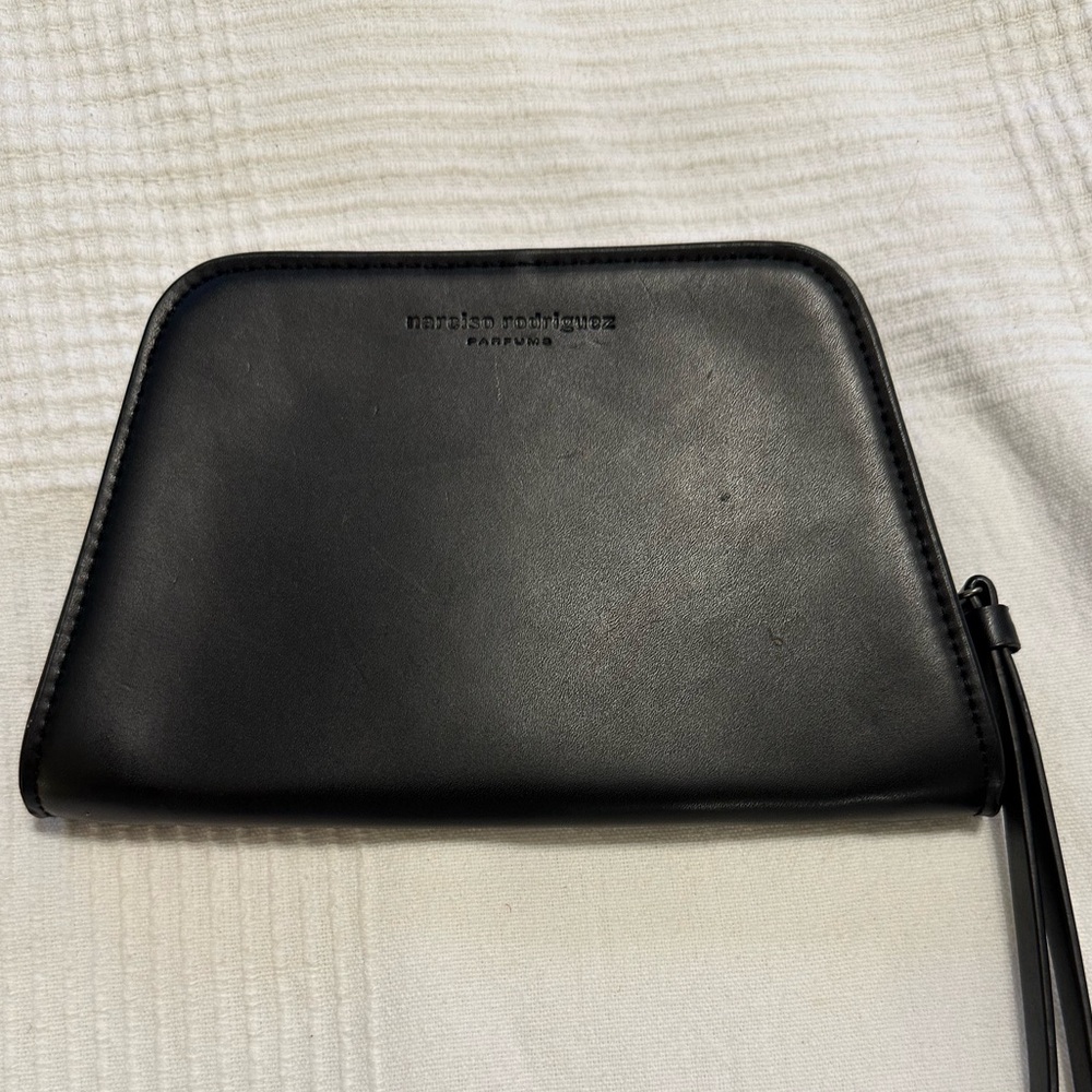 ⭐️ Narciso Rodriguez Parfume small zip clutch makeup wristlet black leather bag